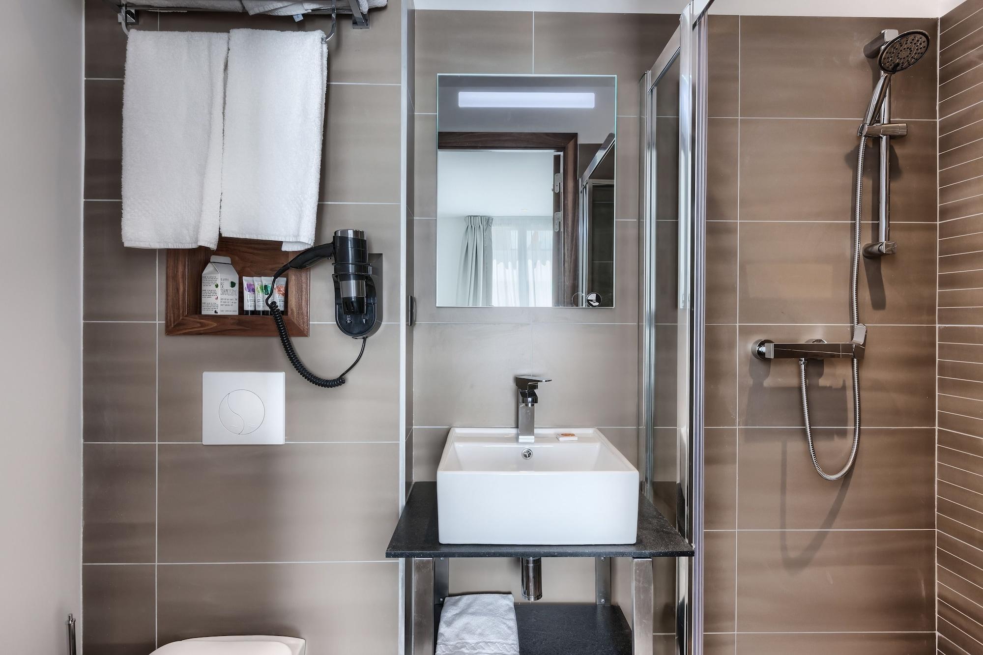 Le Trente Hotell Paris Eksteriør bilde