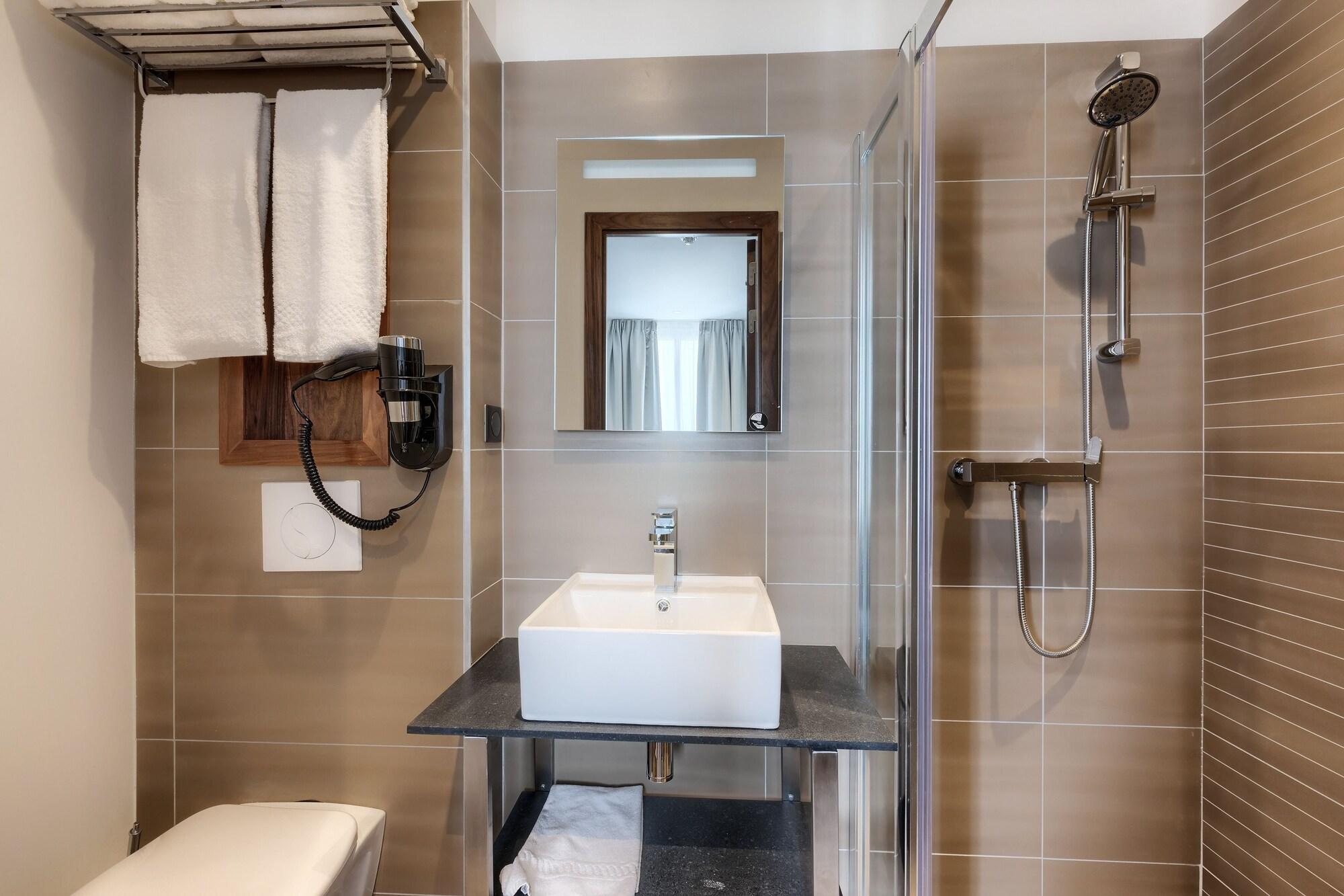 Le Trente Hotell Paris Eksteriør bilde